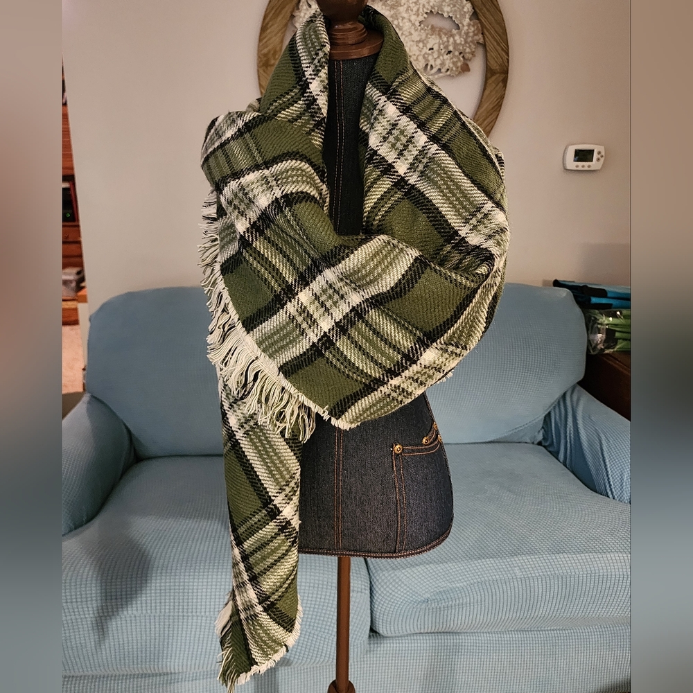 Plaid blanket scarf